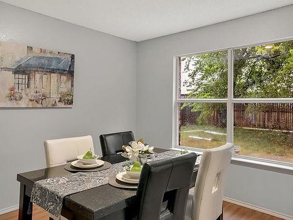 5th image of 805 Mockingbird Dr