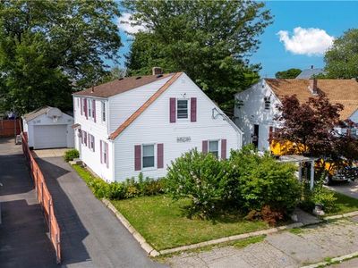 182 Norfolk Ave, Pawtucket, RI, 02861