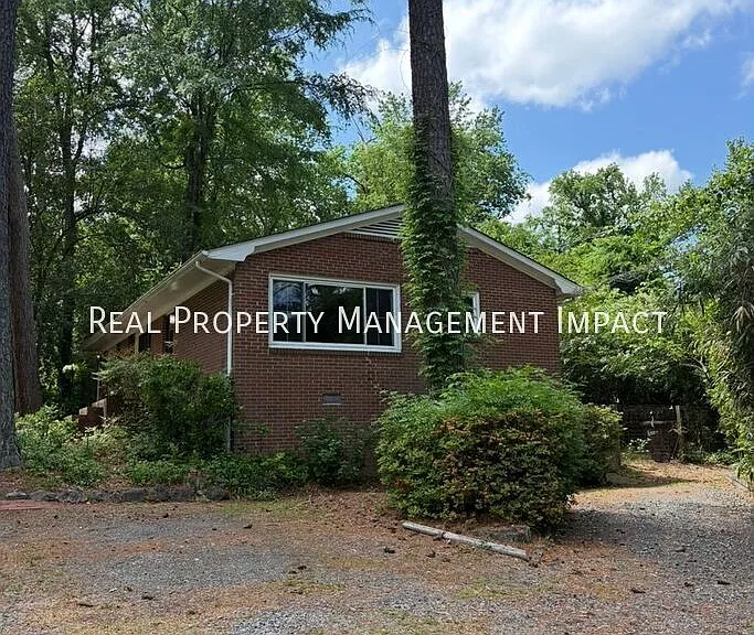 1909 Birmingham Ave — Photo 4