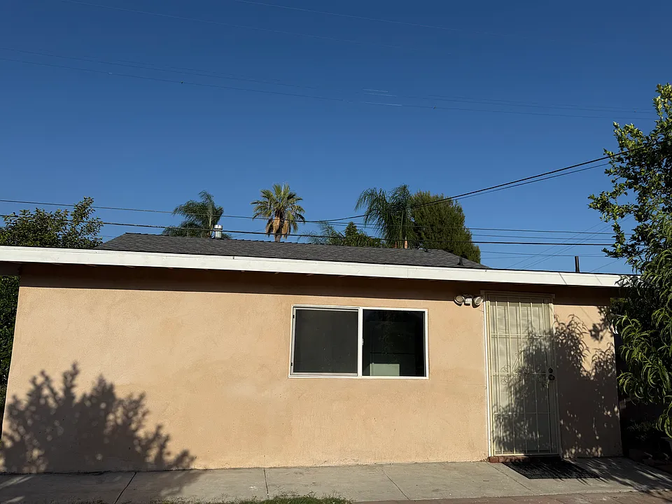218 N Walnuthaven Dr