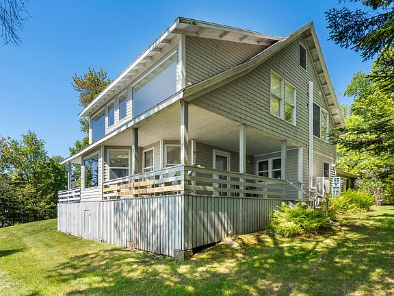 3rd image of 42 Ferris Road