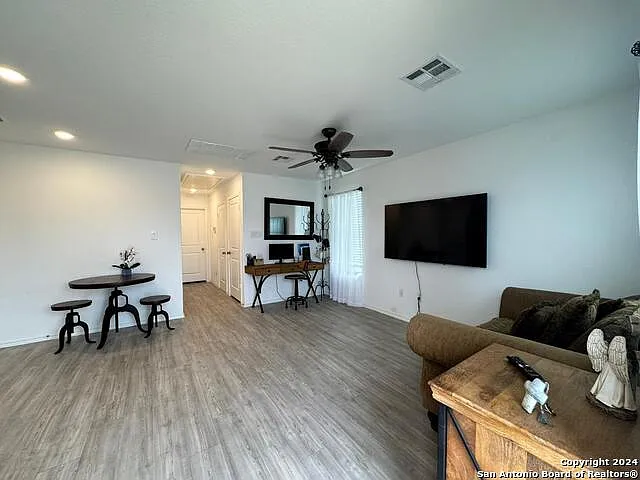 13918 Llama Pl — Photo 4