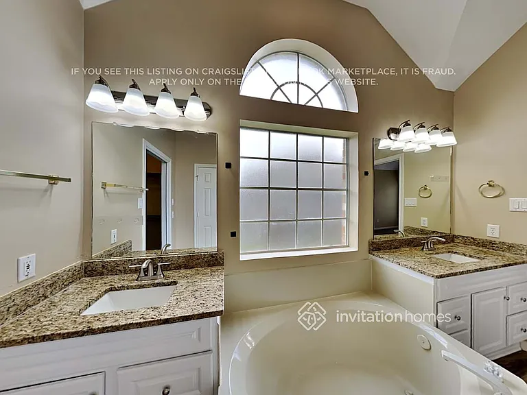 3831 Princeton Park Ct — Photo 13
