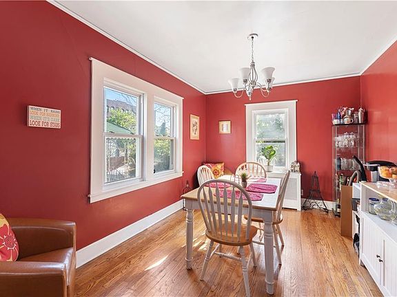 5th image of 466 S 1st Ave