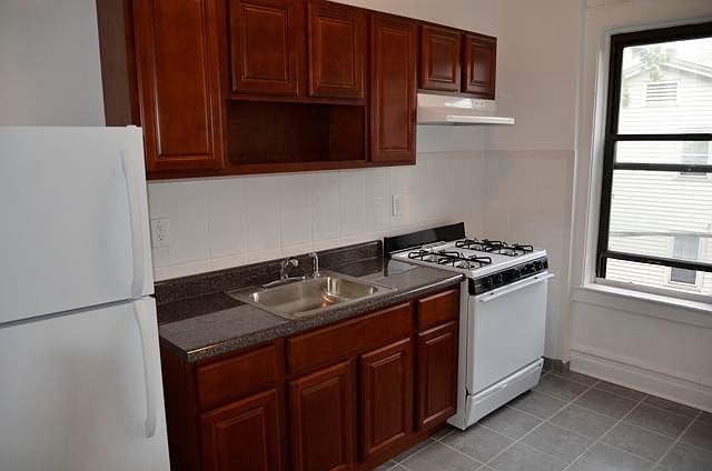 1st image of 266 4th Ave APT 25B