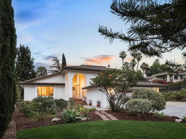 1657 Foothill Dr, Vista, CA 92084