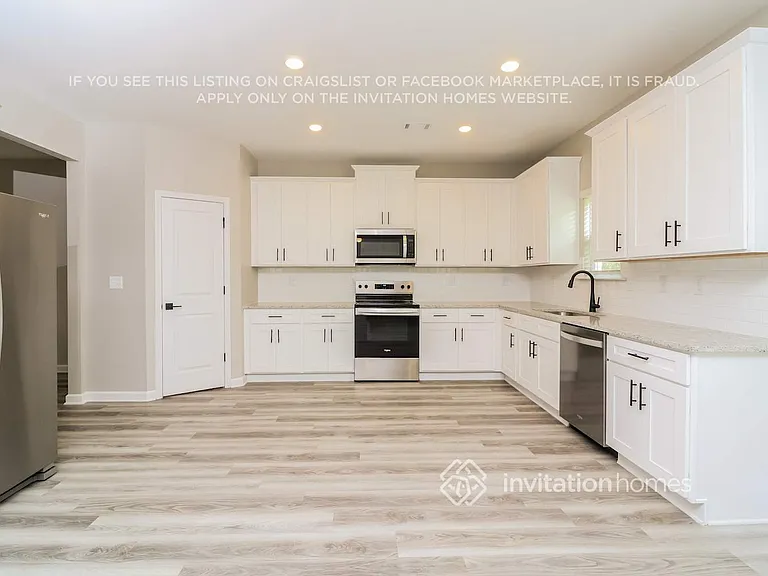 3755 Saddle Bag Ct — Photo 13