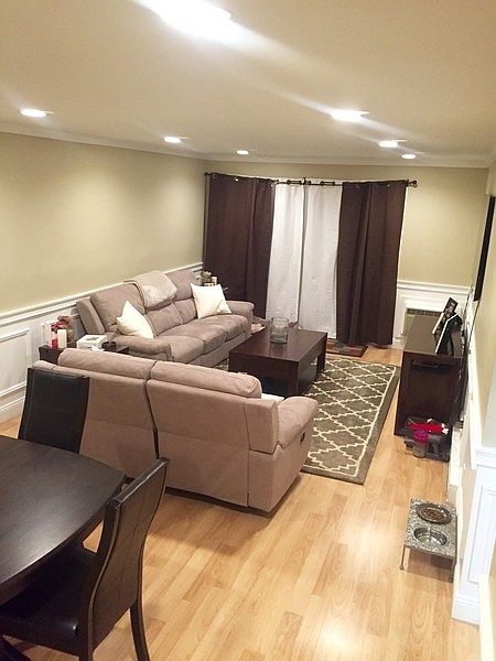 1st image of 40 W 4th St APT 161