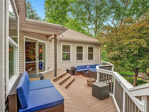 5th image of 1025 Cedarwood Ln