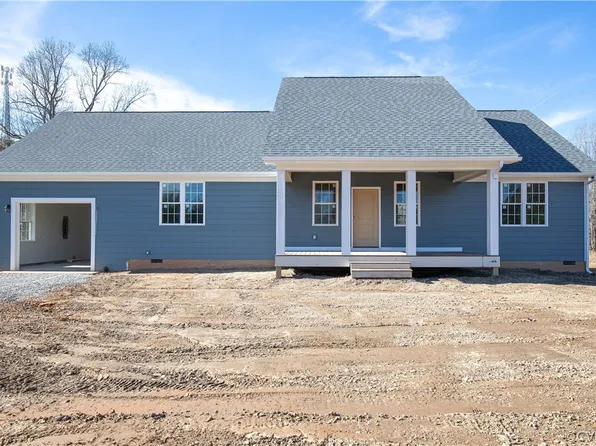 37 Forest View Rd, Cumberland, VA 23040