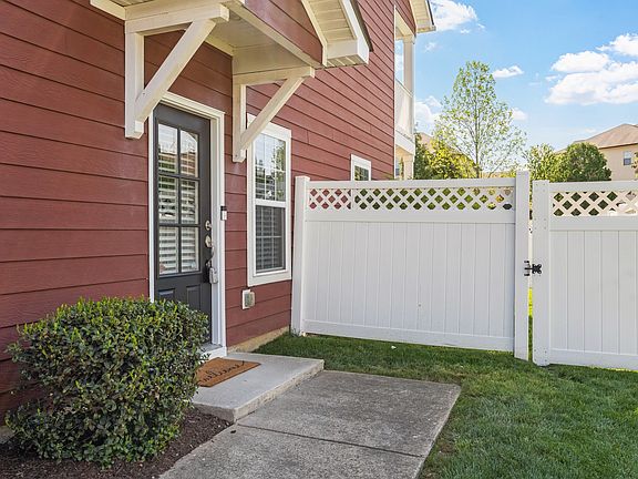 2nd image of 101 Dursley Ln