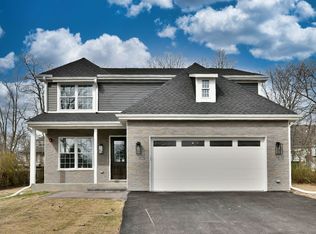 316 Fairway Rd, Lake Zurich, IL 60047