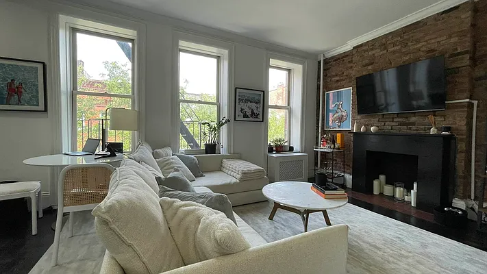 Rented by Strivers Management Group Corp (Brokerage) | media 7