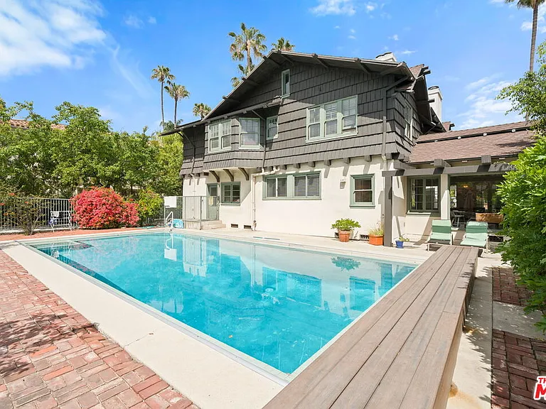801 N Rodeo Dr — Photo 45