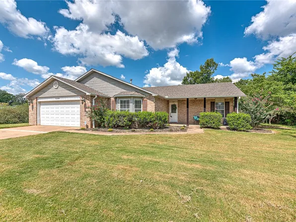 1500 S 24th St, Rogers, AR 72758