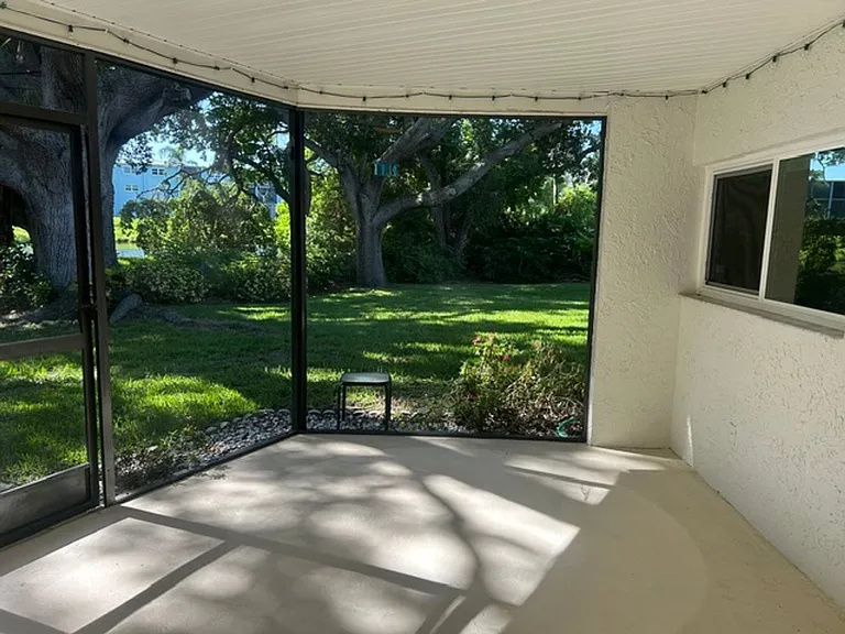 1207 Dinner Bell Ln E — Photo 10
