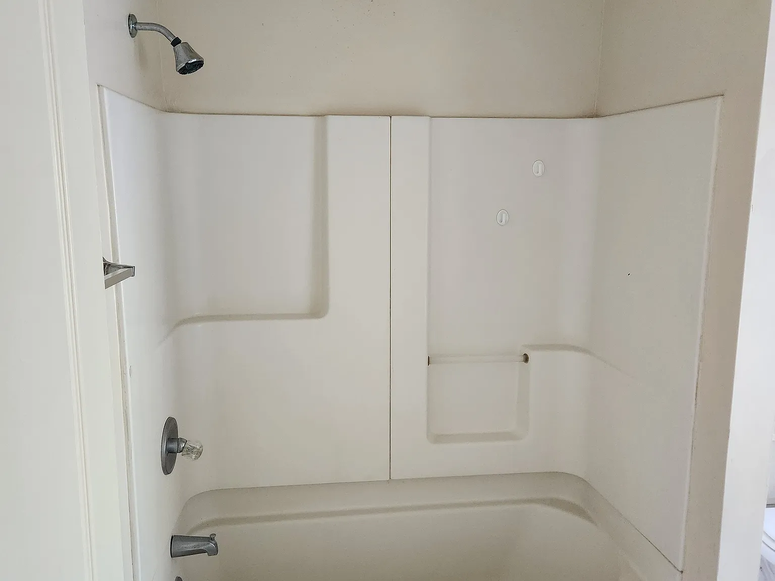 2 bed, 1.5 bath, 1080 sqft, $1,295 — Photo 2