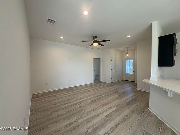 4th image of 245 Tatum Ln