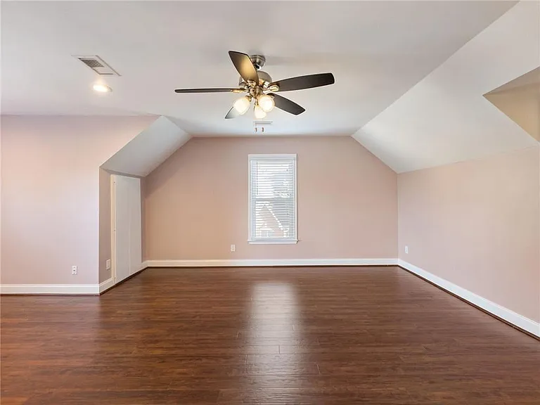 3965 Hamilton View Way — Photo 45