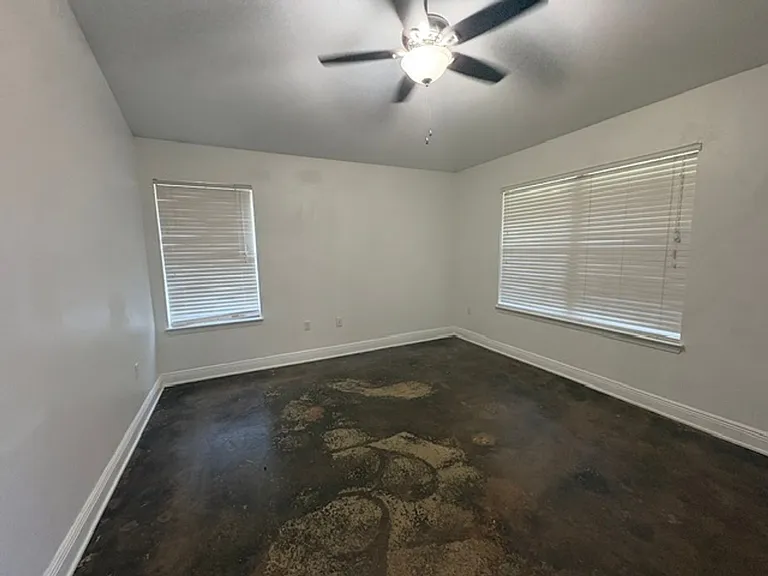 2343 Genevieve Way — Photo 3