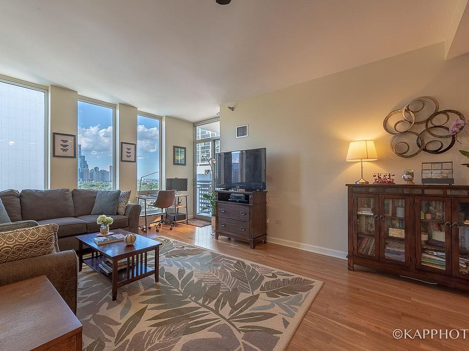 1st image of 1250 S Michigan Ave APT 809