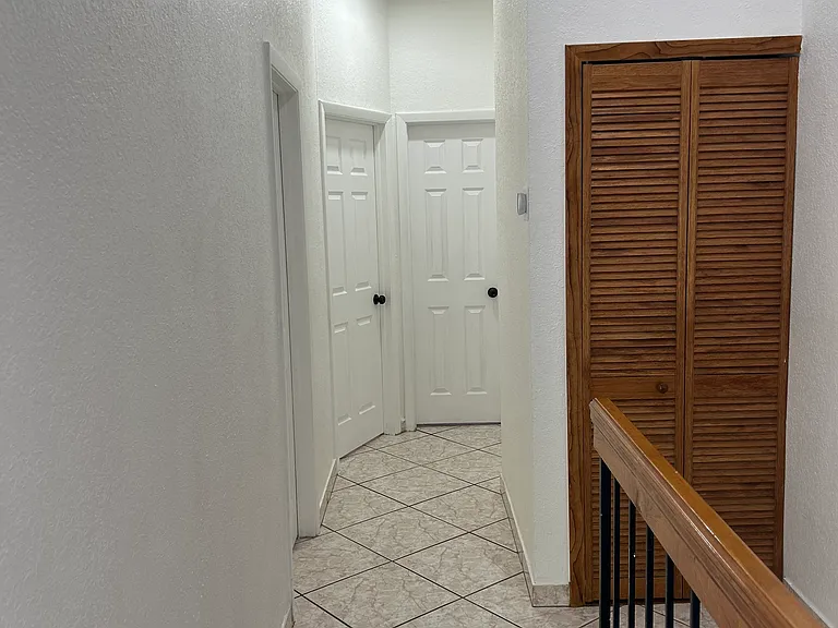 2201 W 53rd Pl — Photo 21