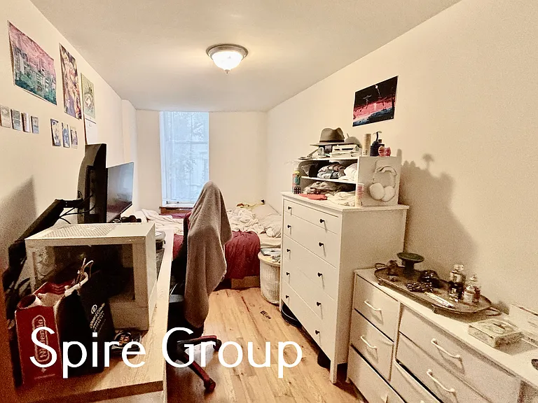 255 W 93rd St #2A — Photo 4