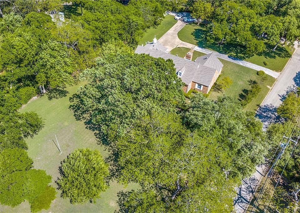 2nd image of 8410 Garland Rd