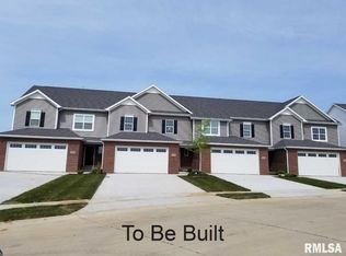 4557 Slate Creek Dr, Bettendorf, IA 52722