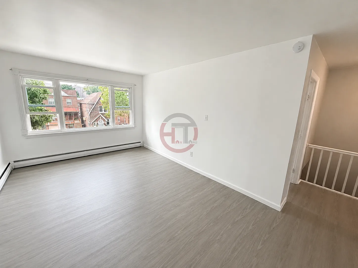 3 bed, 960 sqft, $3,000 — Photo 2
