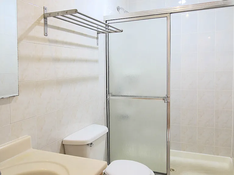 251 E 13th St #2 — Photo 15