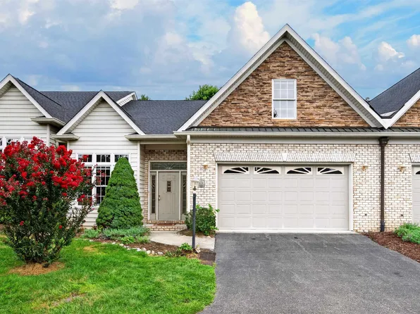 6739 Bay Hill Ct, Radford, VA 24141