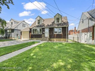 357 Burgher Ave, Staten Island, NY 10305