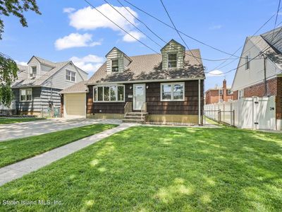 357 Burgher Ave, Staten Island, NY, 10305