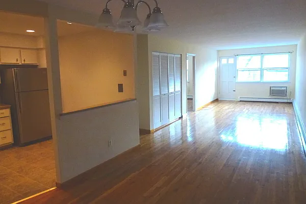 Rented by Virtual Real Estate | media 8