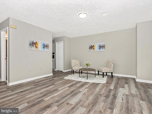 4th image of 7292 Mahogany Dr #3