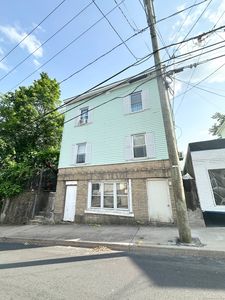 2 Springdale Avenue, Meriden, CT, 06451