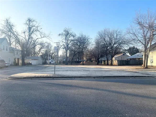 519 W Minnesota Ave #2, Chickasha, OK 73018