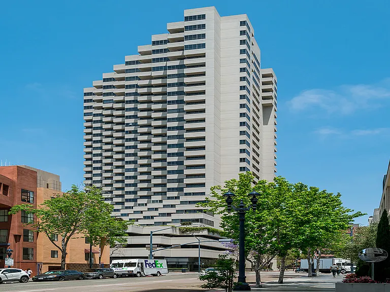 700 Front St #1308 — Photo 46