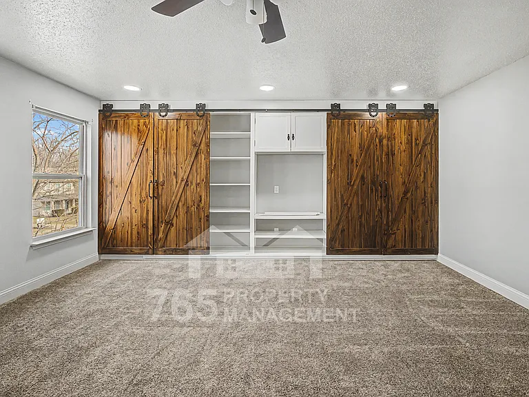 2641 Massasoit Ln — Photo 12