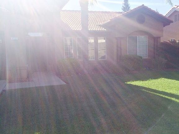 2nd image of 9127 N Sierra Vista Ave