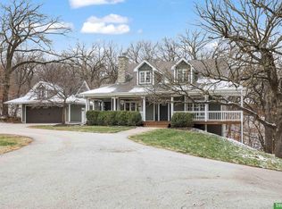 2065 Hawks Ln, Fort Calhoun, NE 68023