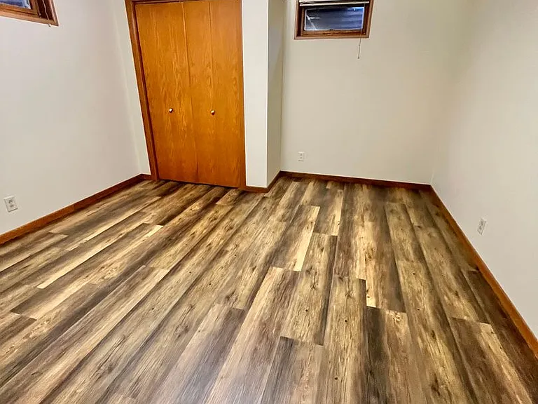4909 E Linden Ln — Photo 30