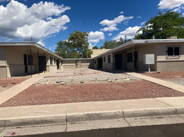 1010 S Palomas Dr SE, Albuquerque, NM 87108