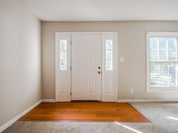 3rd image of 5045 Bell Dr SE Unit 5045