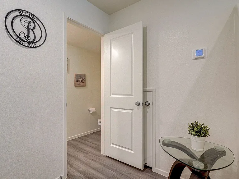 6928 Honor Hill St — Photo 44