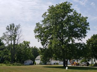 4155 Pine Grove Ave, Fort Gratiot, MI 48059