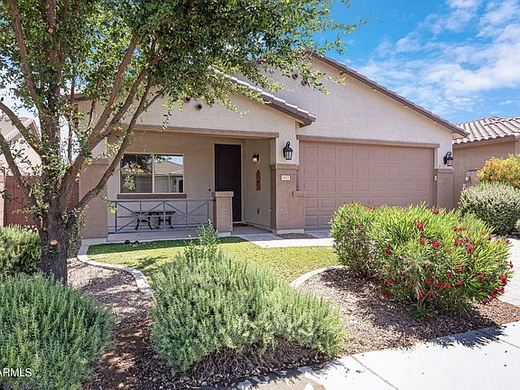 2nd image of 1433 W NECTARINE Avenue