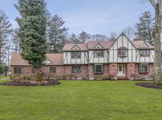 108 Cedar St, Walpole, MA 02081