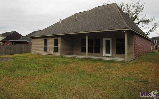 2nd image of 43089 Sycamore Bend Ave